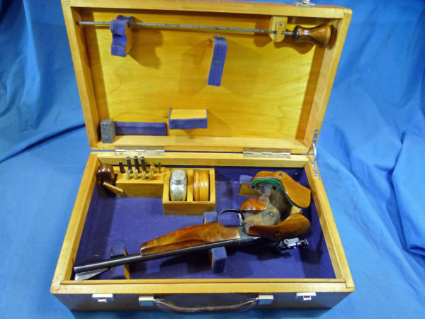 Kit de nettoyage 9mm (22lr ou 7.65 ou 45acp) - Atelier d'Armurerie Roch  Custom, Genève Suisse